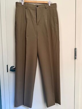 Zara Men's Olive Green Dress Trousers